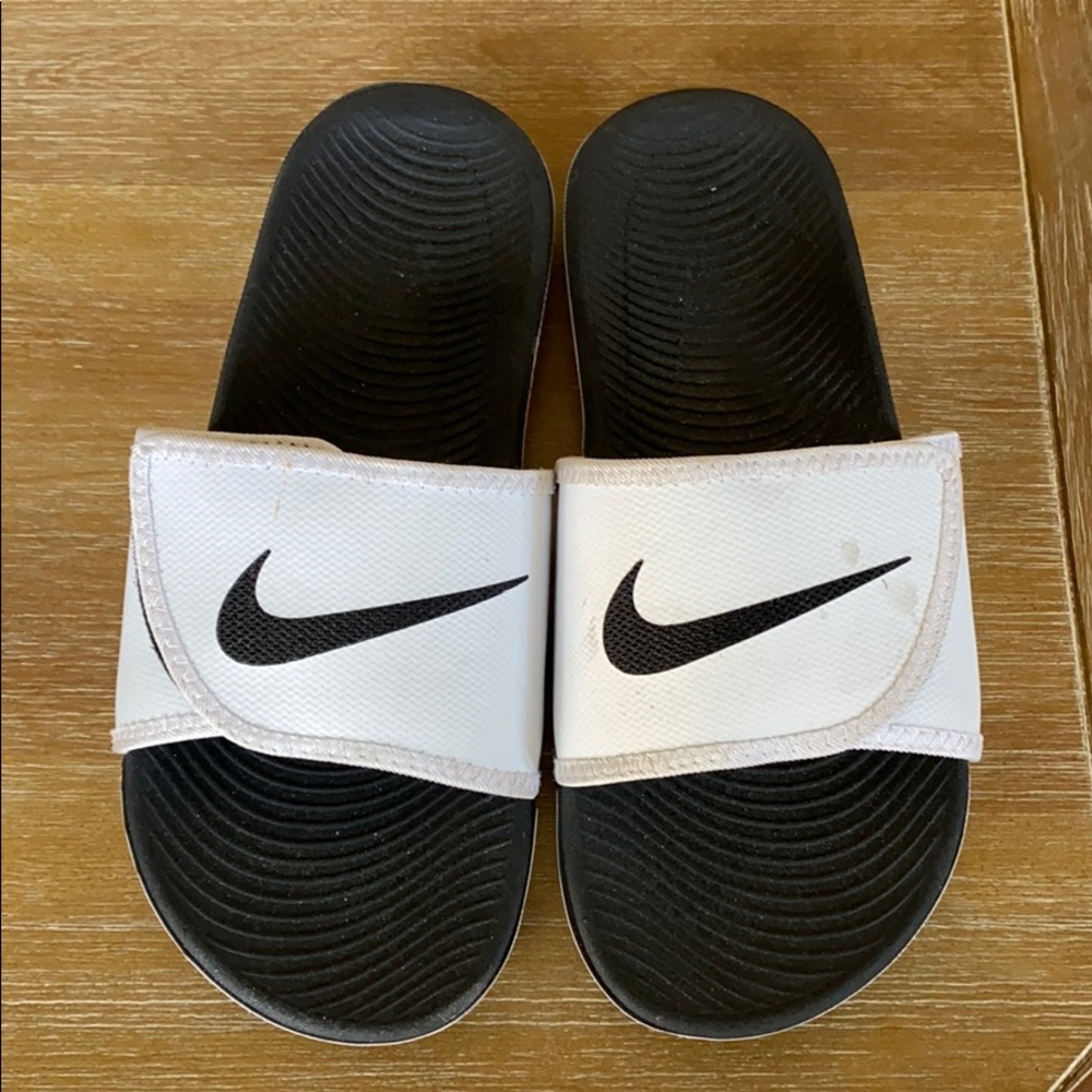 nike slides